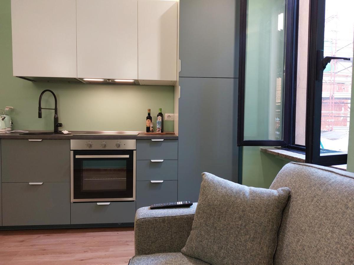 2 Via Fabio Mangone Lejlighed Milano Eksteriør billede